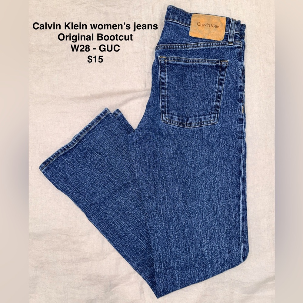 Calvin Klein women’s Bootcut Jeans - Classic Blue